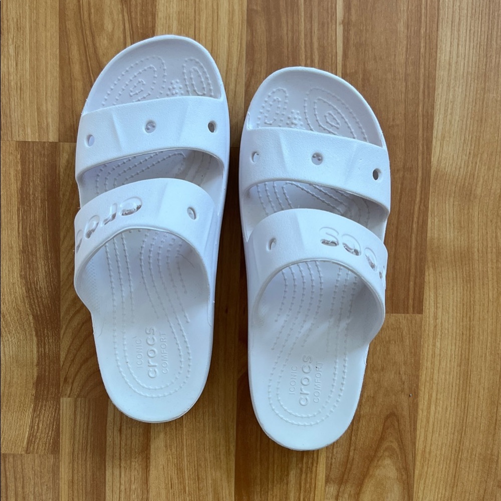 CROCS women’s chunky croc